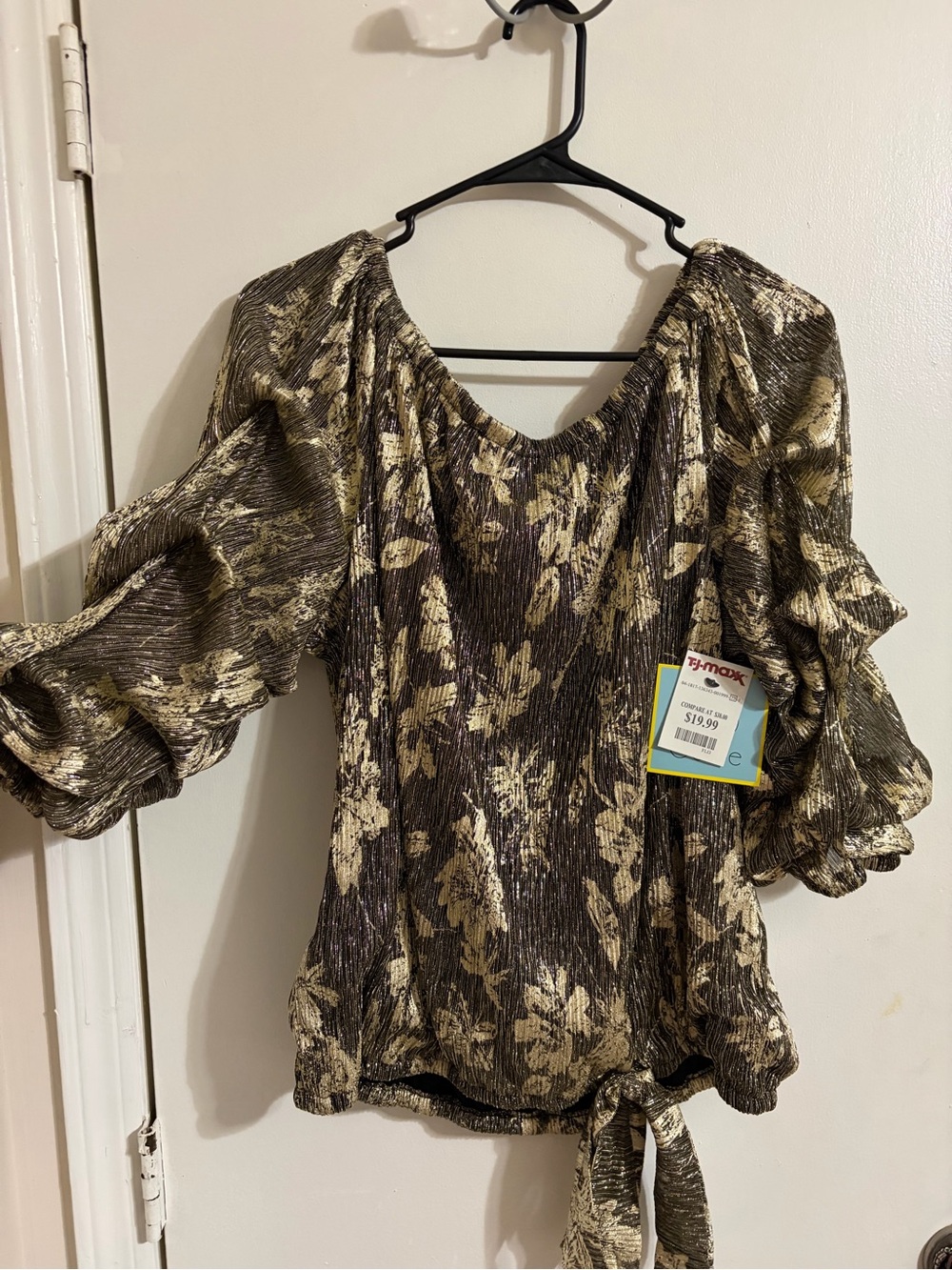 CeCe Gold Metallic Floral Puff-Sleeve Blouse - Picture 2 of 5